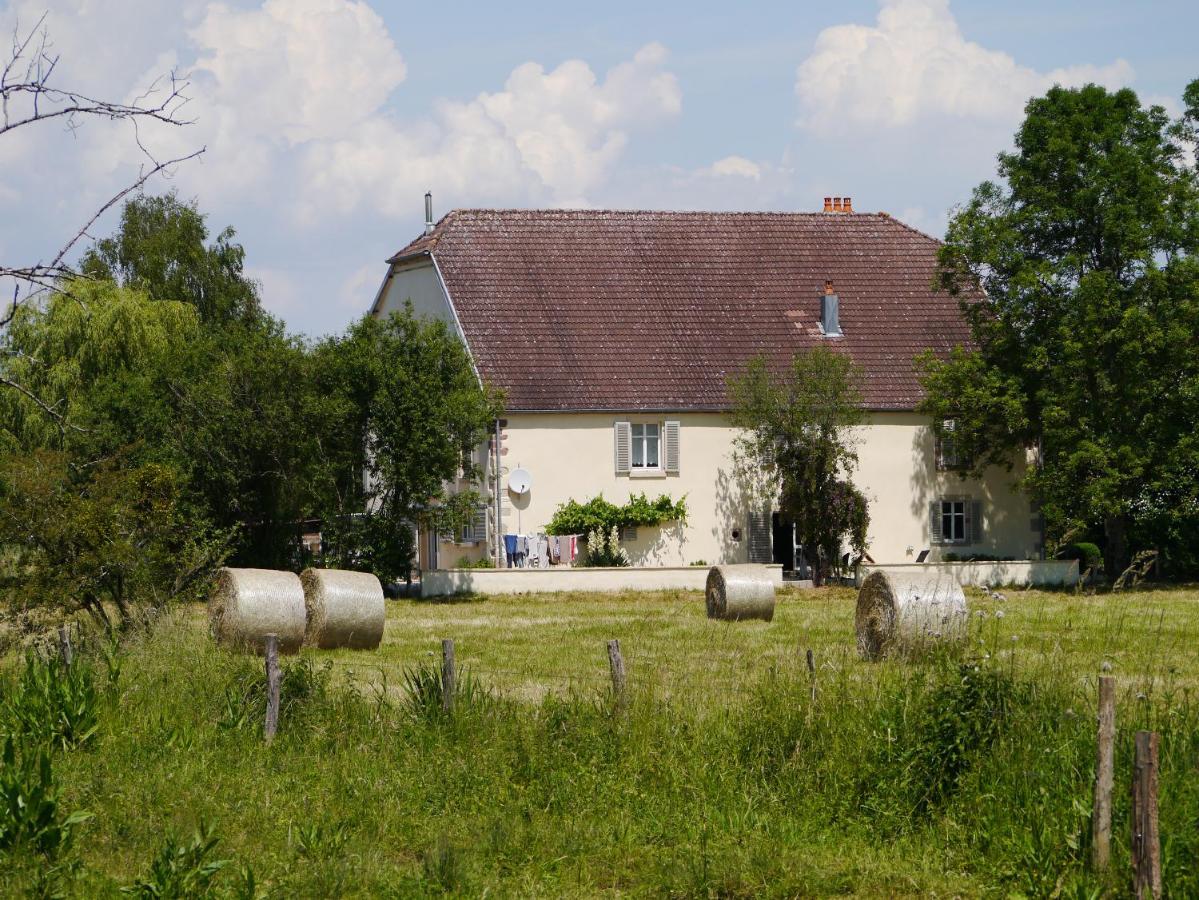 La Maison Au Vert Melincourt 外观 照片